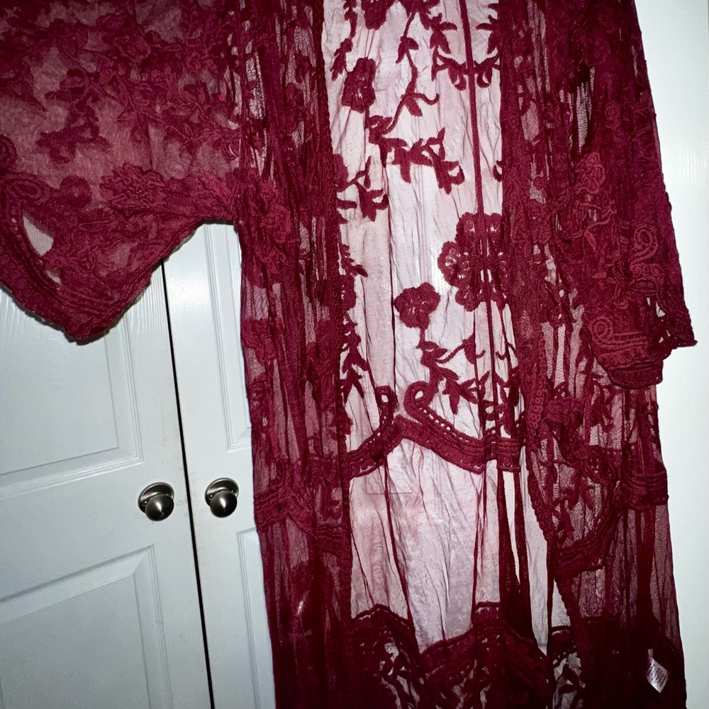 Elegant Lace Boho Kimono Robe in Burgundy